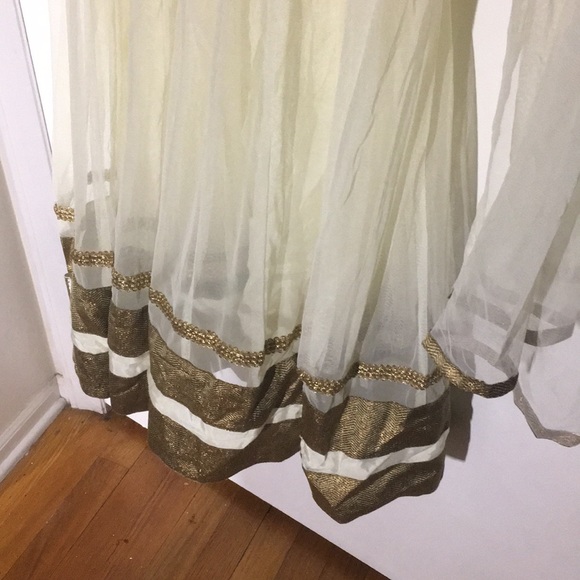 Desi dress, shalwar Kameez - Picture 3 of 3